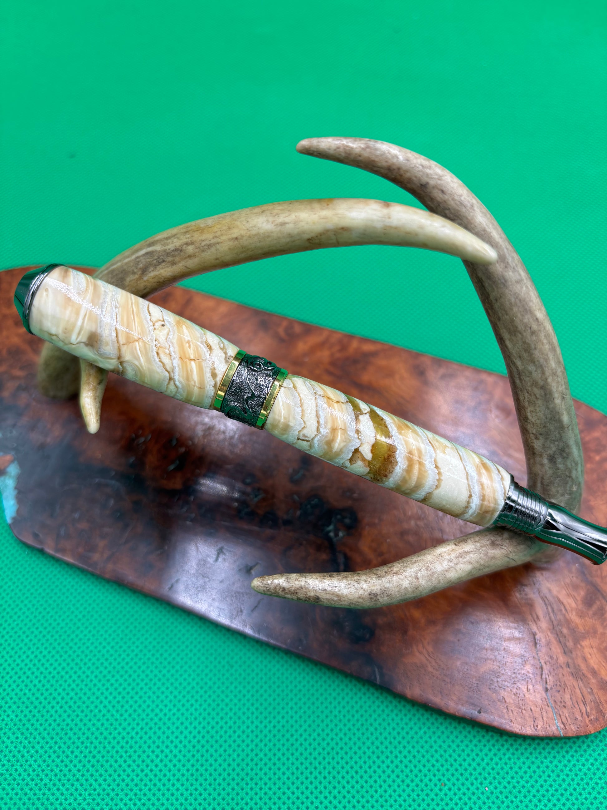 Mammoth Tooth Nouveau Sceptre Fountain Pen Gun metal & 22kt Gold