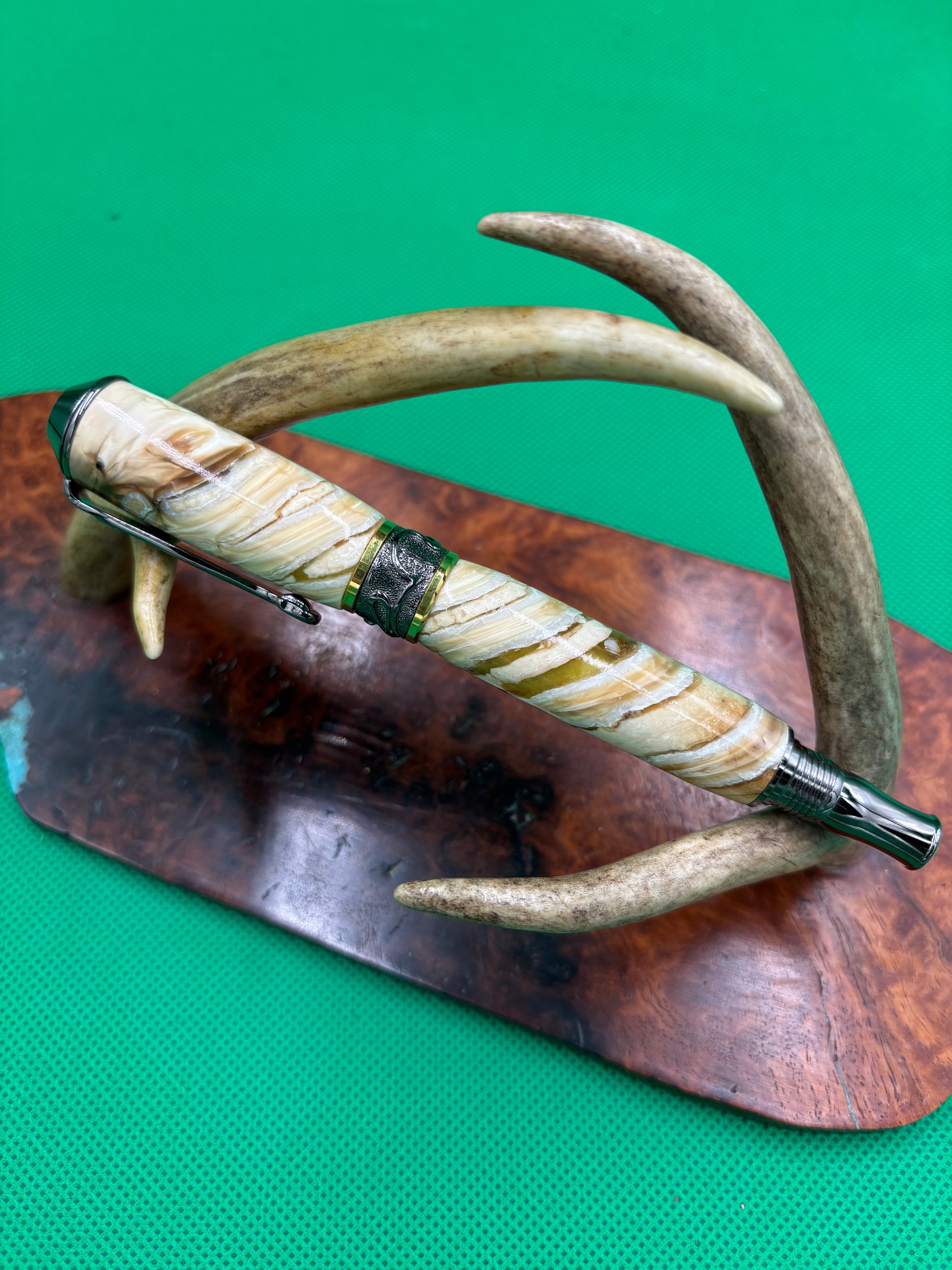 Mammoth Tooth Nouveau Sceptre Fountain Pen Gun metal & 22kt Gold