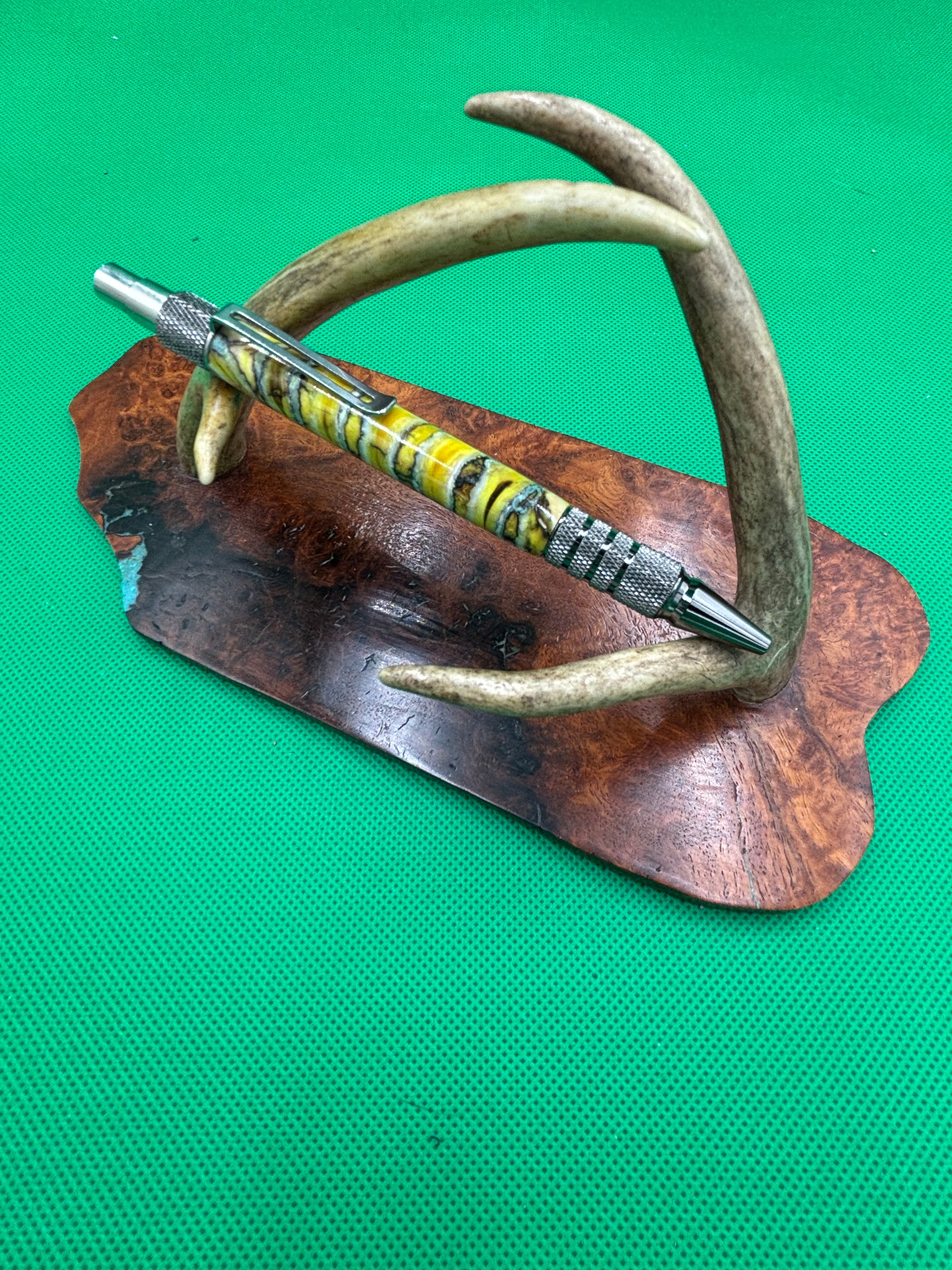 Mammoth Tooth gun metal DuraClick Pen