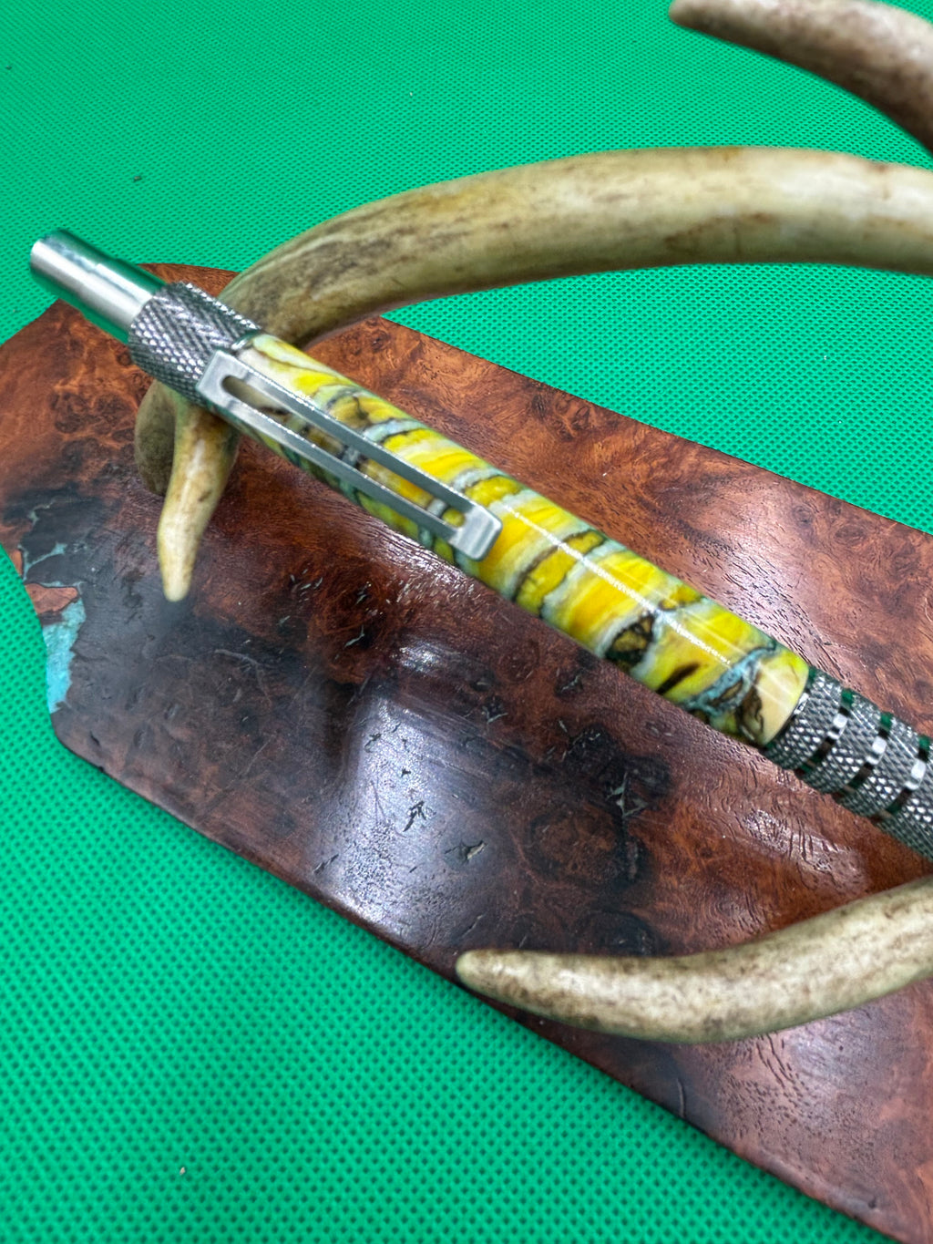 Mammoth Tooth gun metal DuraClick Pen
