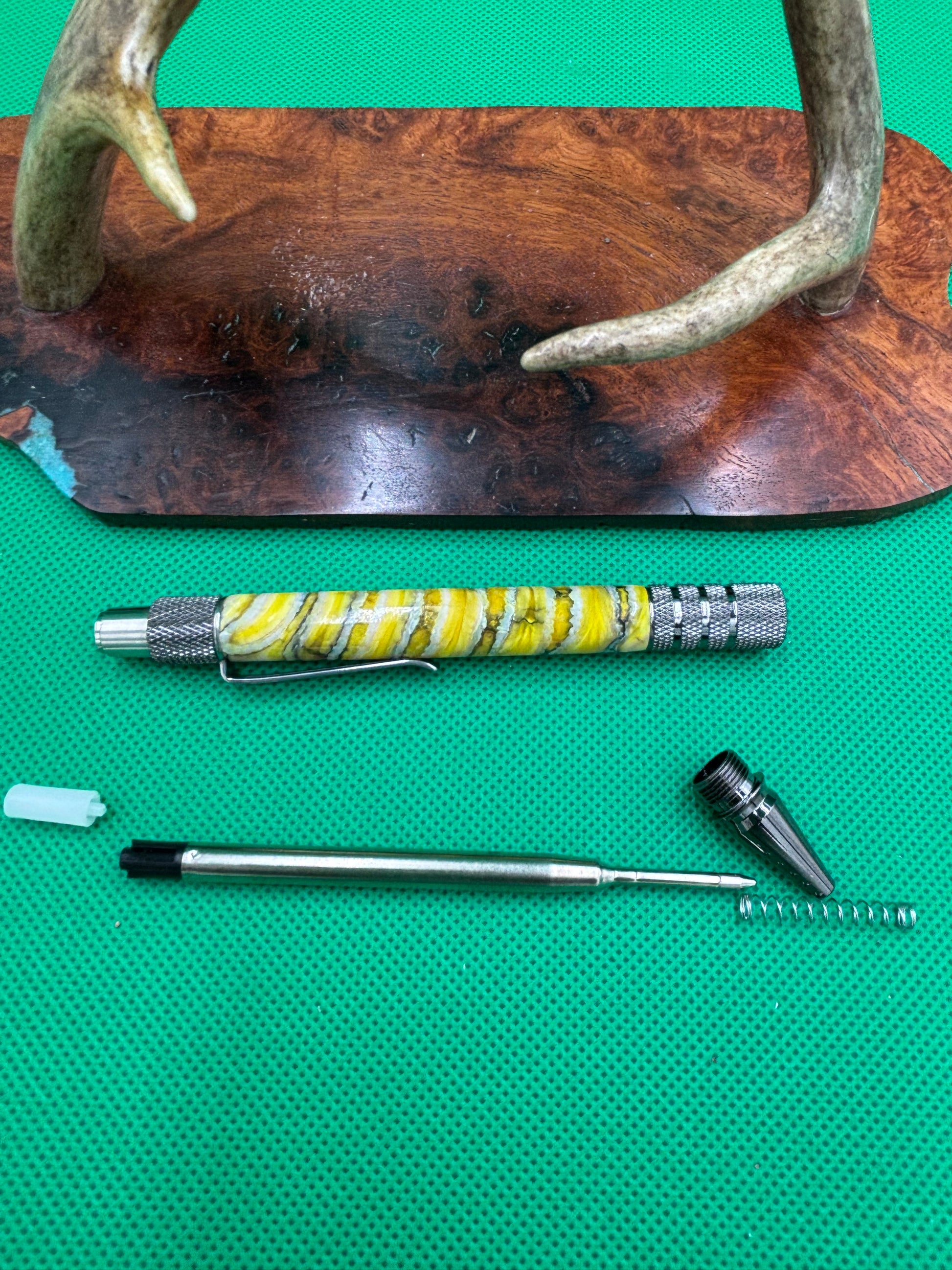Mammoth Tooth gun metal DuraClick Pen